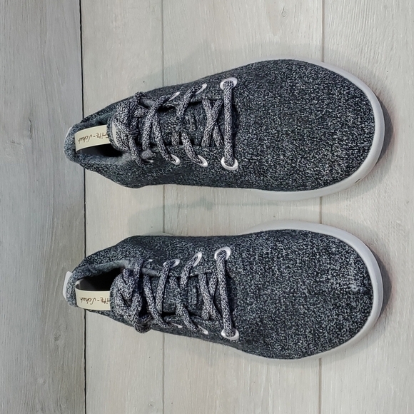 Allbirds Womens Wool Runners Sneakers shoes sz 10 - Picture 3 of 13